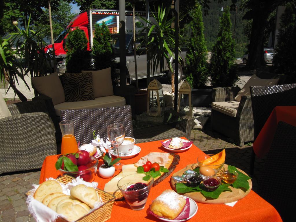 Hotel Aurora Vallarsa Luaran gambar