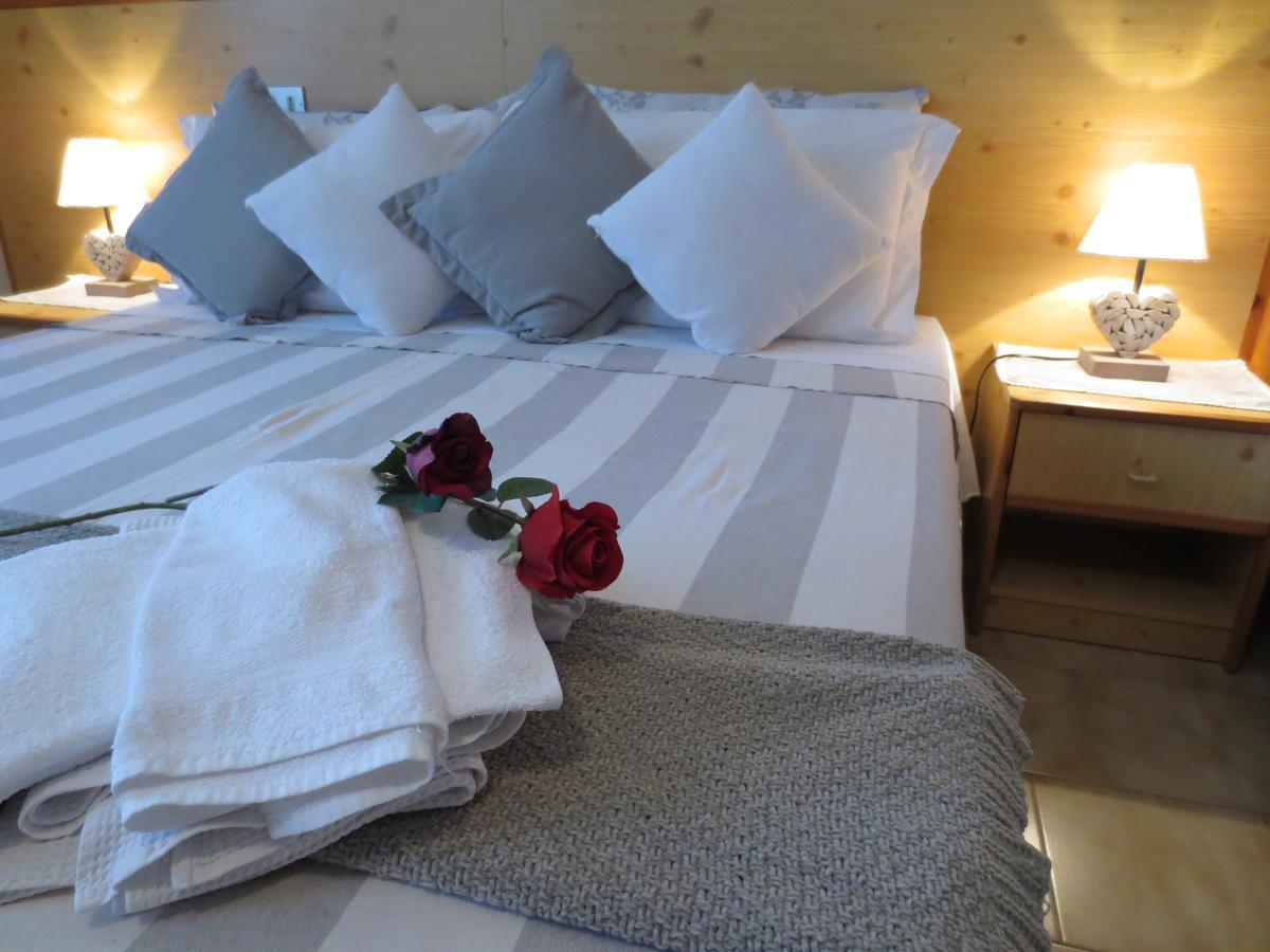 Hotel Aurora Vallarsa Luaran gambar